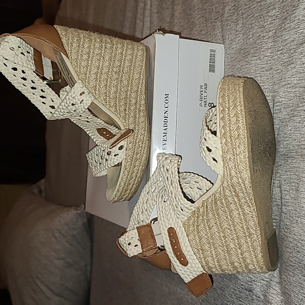 Steve Madden wedged white shoes
